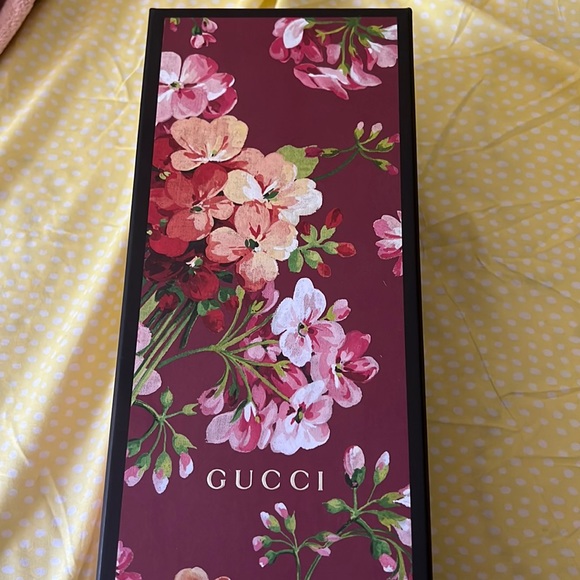 gucci flower blooms floral sandal for girls